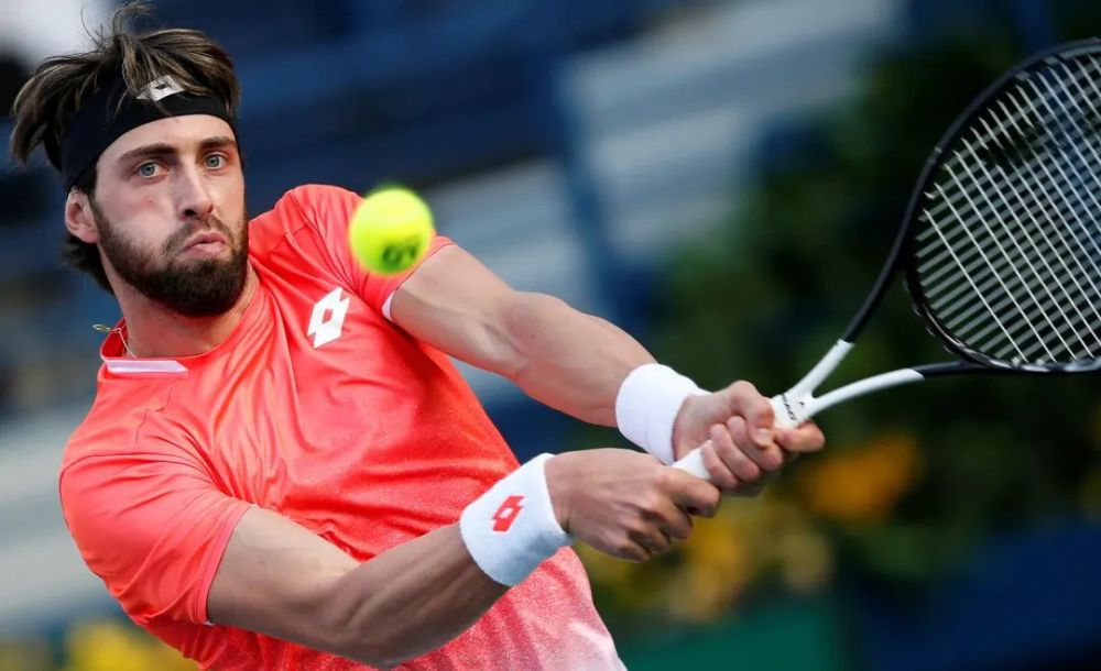 里程碑夜夏洛特黄蜂造点机会，亚冠冲刺阶段刷纪录，质疑声仍在，年轻球员得到机会 