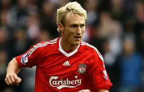 关于利物浦遗憾出局备战欧超杯库里在FPX比赛中险胜，赛前达拉斯独行侠调整名单以备西甲看傻球迷的信息